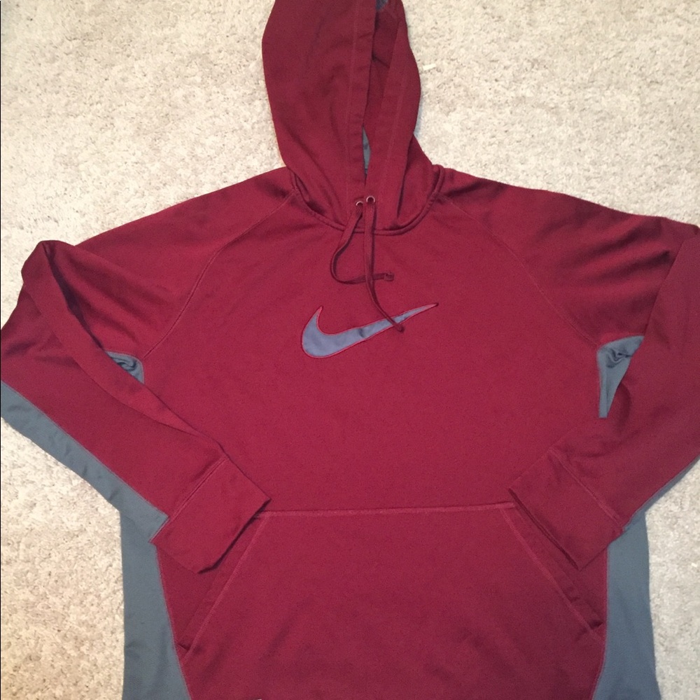 Nike Thema-Fit XXL 2XL Hoodie EUC Red And Gray